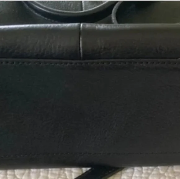 Black & White Zebra Print PATRICIA NASH SATCHEL W/STRAP - Picture 3 of 5